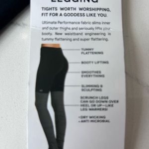 Size small, ALO, goddess leggings